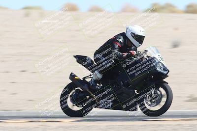 media/Oct-05-2025-CVMA (Sun) [[beeef4f201]]/Race 11-500-400(4)-350 Supersport/